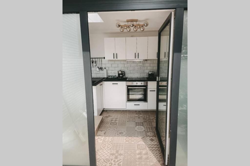 Wunderschoene Sanierte Wohnung Vor Den Toren Koelns Εξωτερικό φωτογραφία